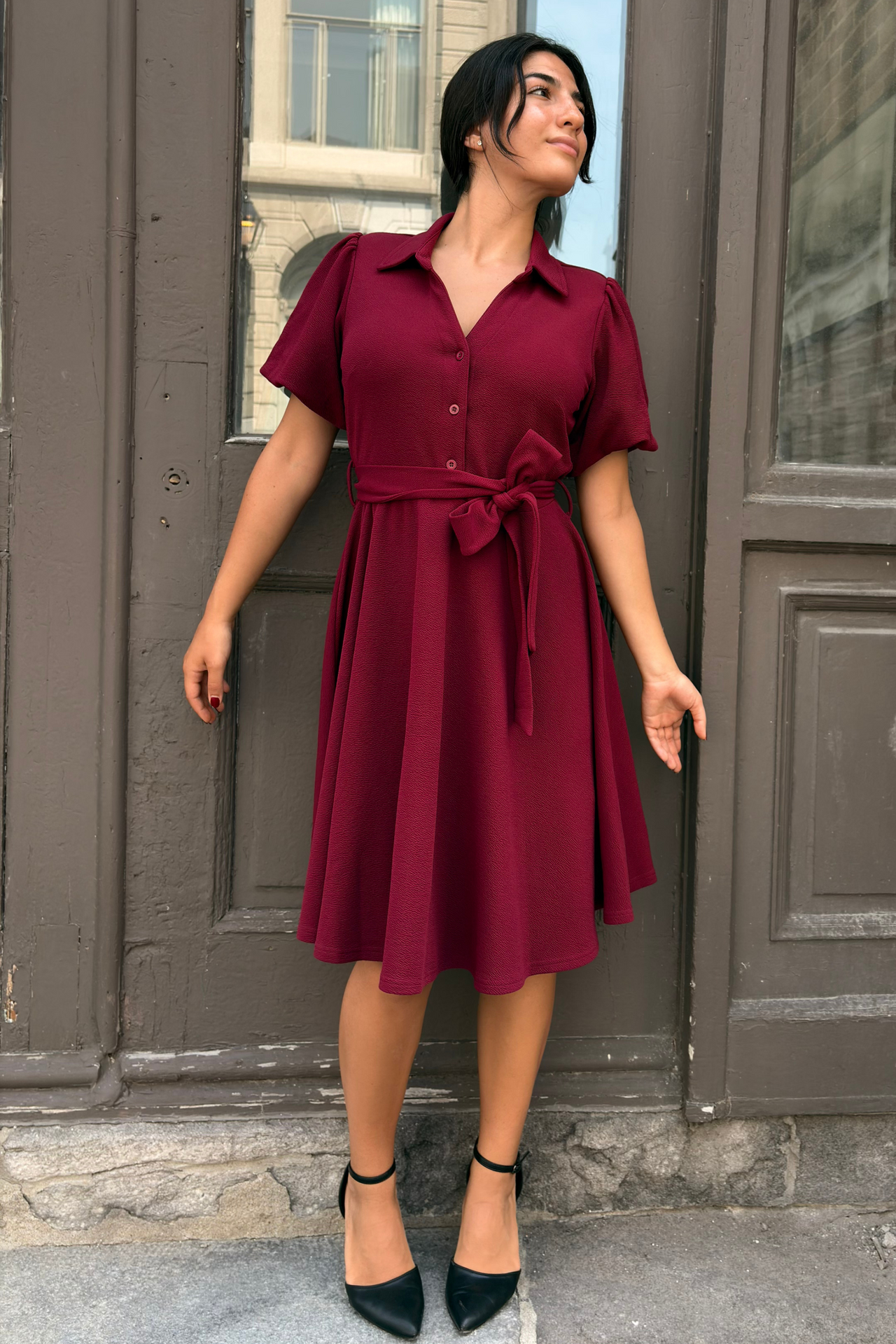Coralie Robe Chemise Ajustée-Évasée Tricot Taille Nouée Manches Cloche