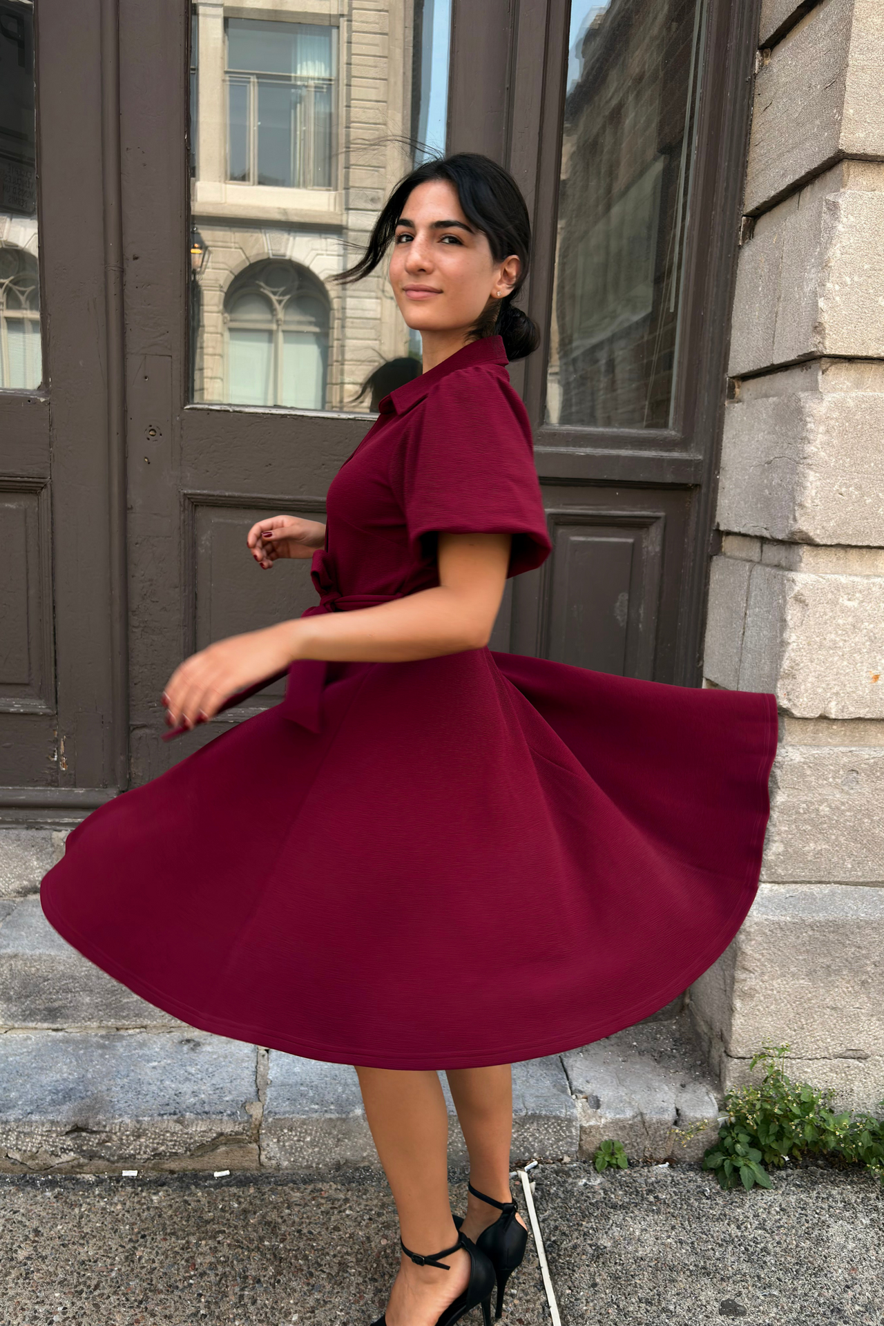 Coralie Robe Chemise Ajustée-Évasée Tricot Taille Nouée Manches Cloche