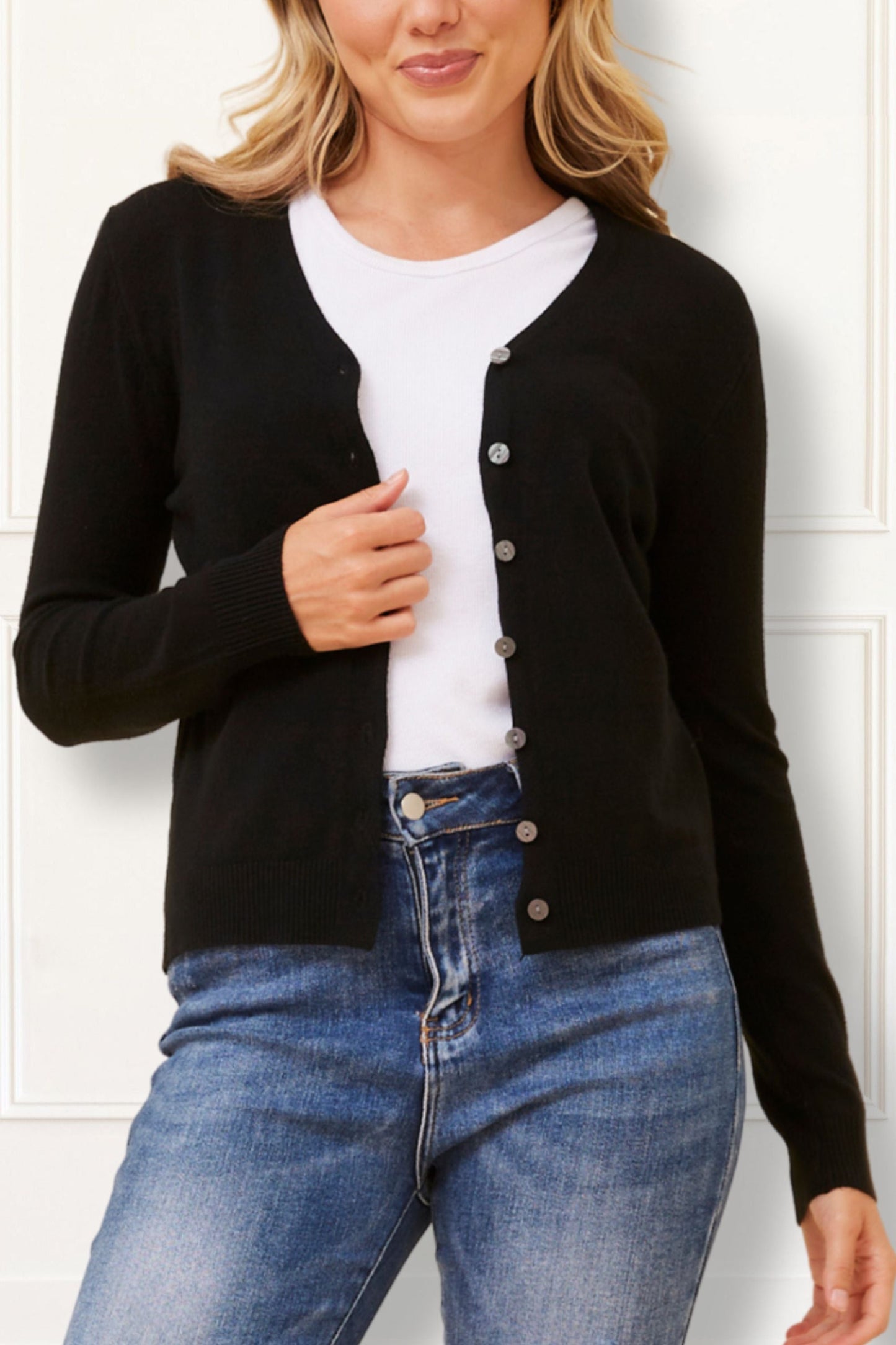 Collette Cardigan Uni Léger Boutonné Devant Manches Longues