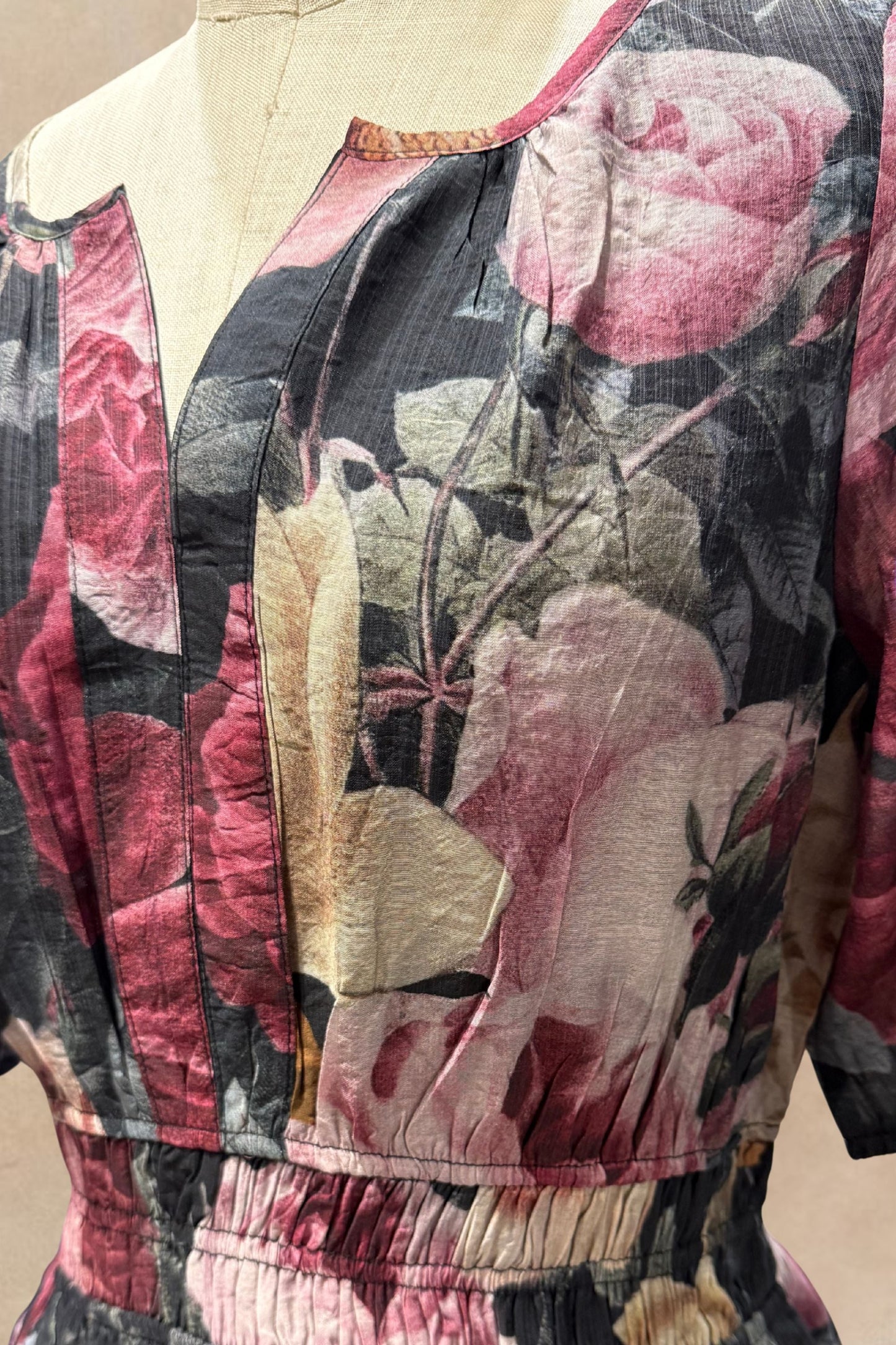 PRE-ORDER-Catherine Floral Midi Dress –Smocked Waist & Puff Sleeves