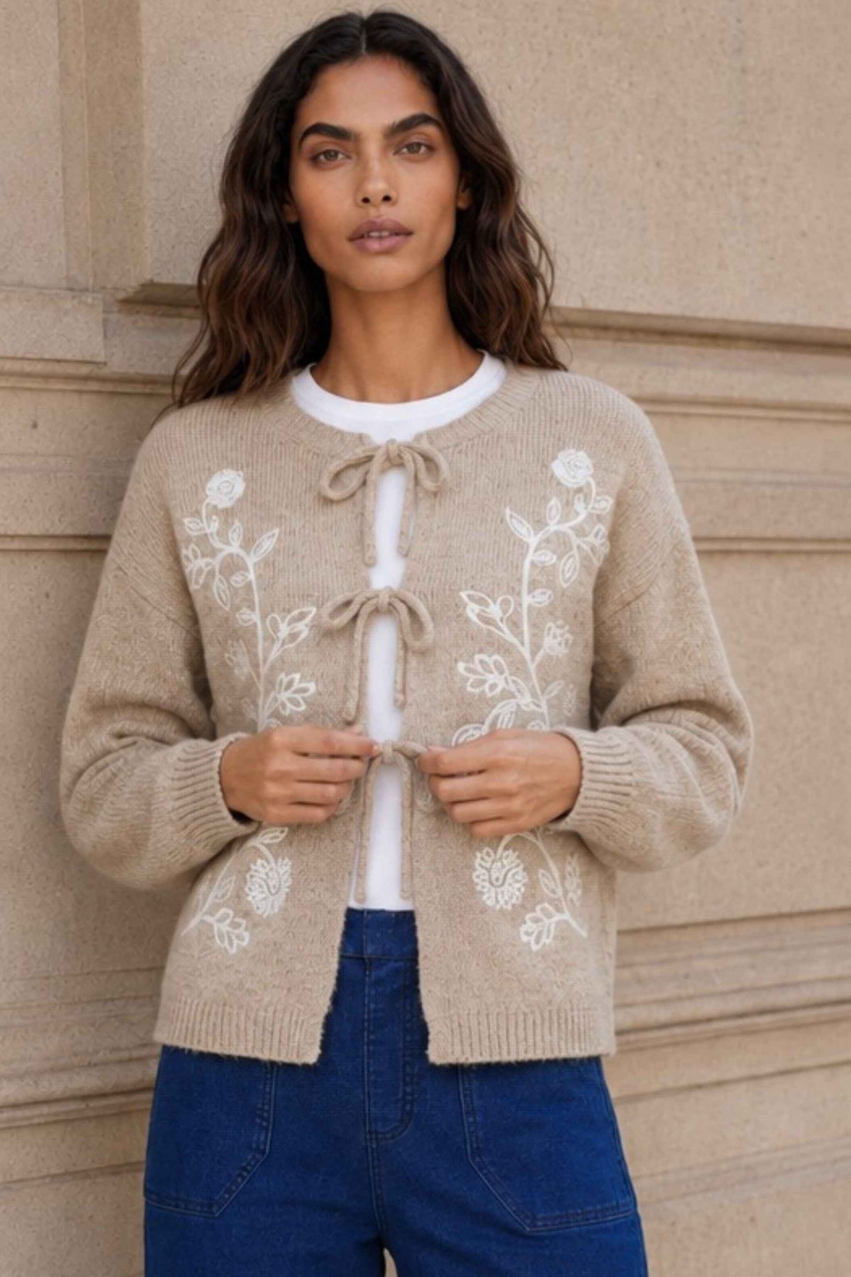 Ophélie Cardigan Beige Brodé 