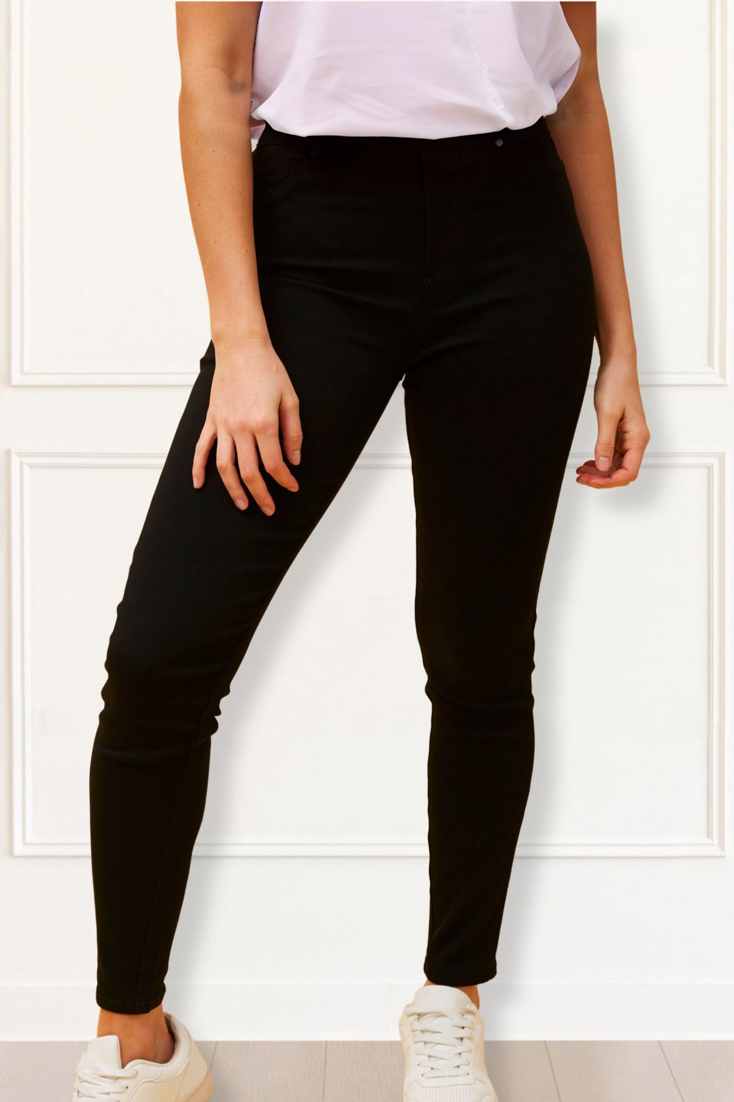 Sandra Pantalon Noir Extensible Taille Régulier Style Jegging