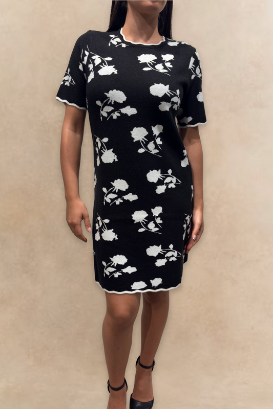 Suzanna Robe Noire Trapèze Imprimé Floral Manches Courtes Femme