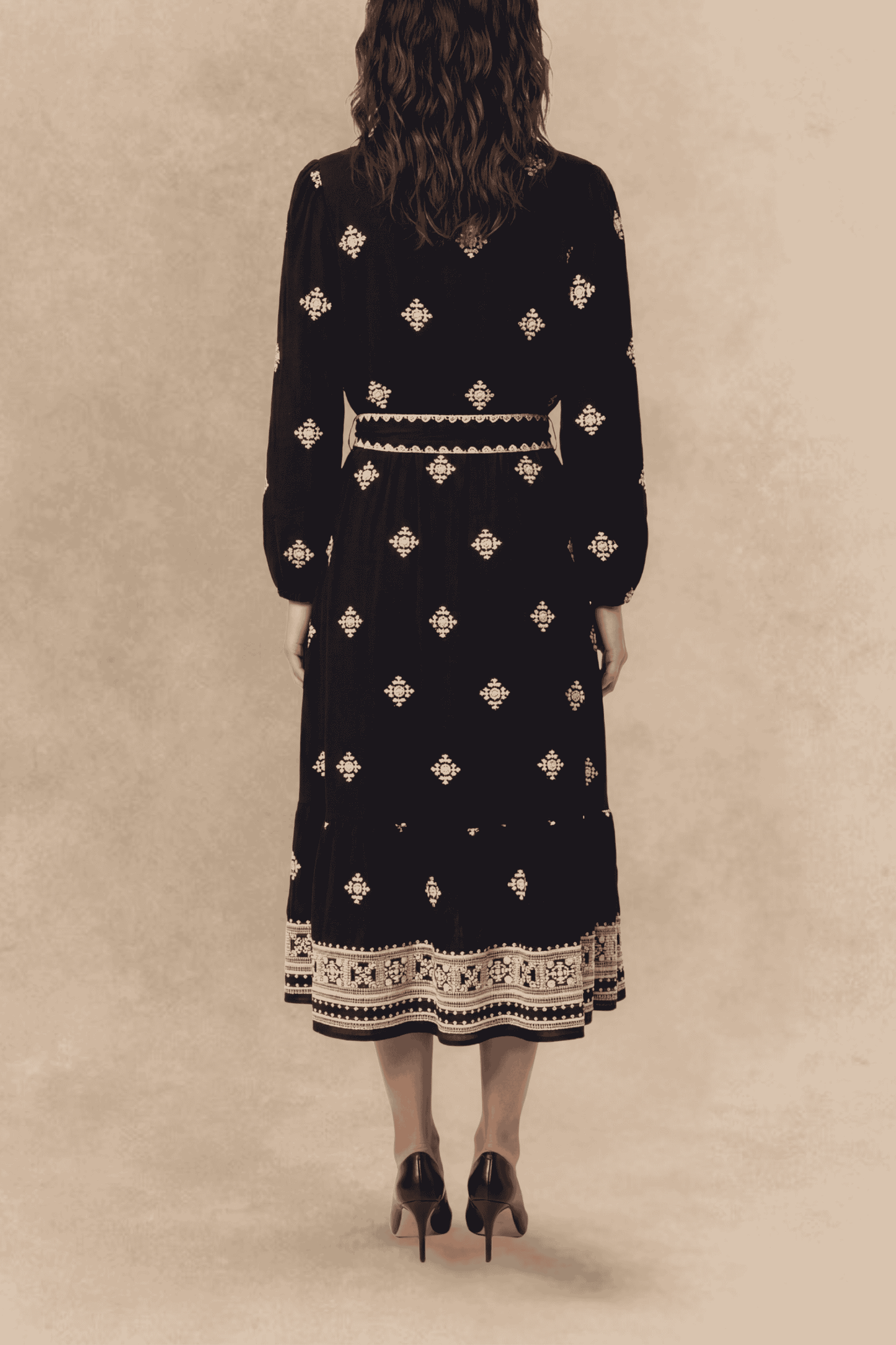 PRE-SALE | Yasmine Black Shirt Dress Midi